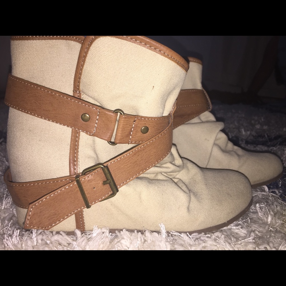 Cute, wedge platform booties